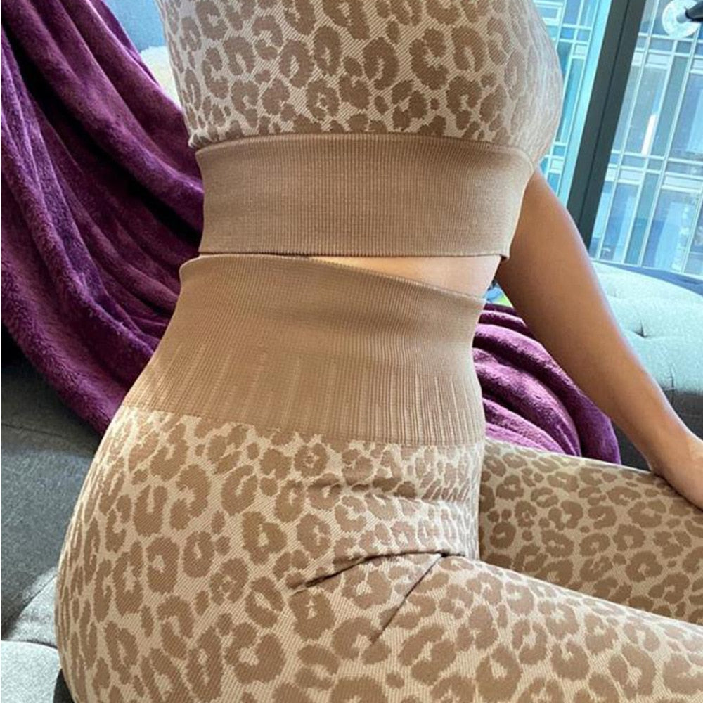 Leopard Printed Yoga Sets Women Seamless Workout Sets 2 Pcs Set Women Fitness Bra and Seamless Leggings for Women Active Wear